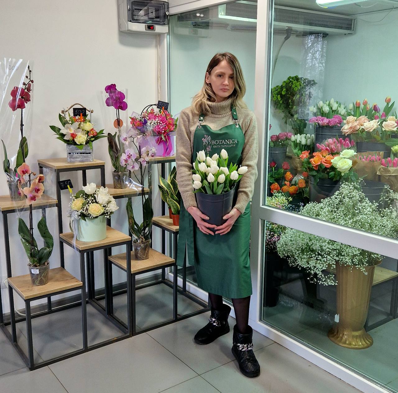 Женщина из Каменского района развивает цветочный бизнес с помощью государственных грантов