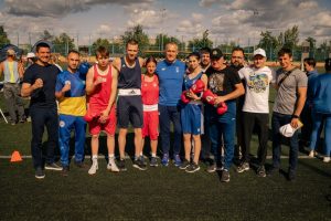 photo_5390850608875042775_y