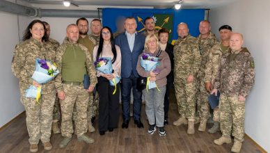 photo_5397656435527122192_y