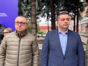 photo_5235647365727849281_y