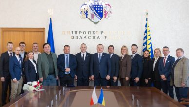 photo_5260637044529108443_y