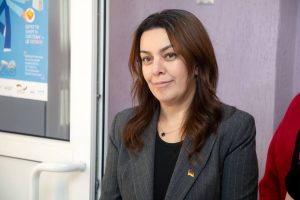 e7b444b2-b910-4c00-963f-c62091f11ea3