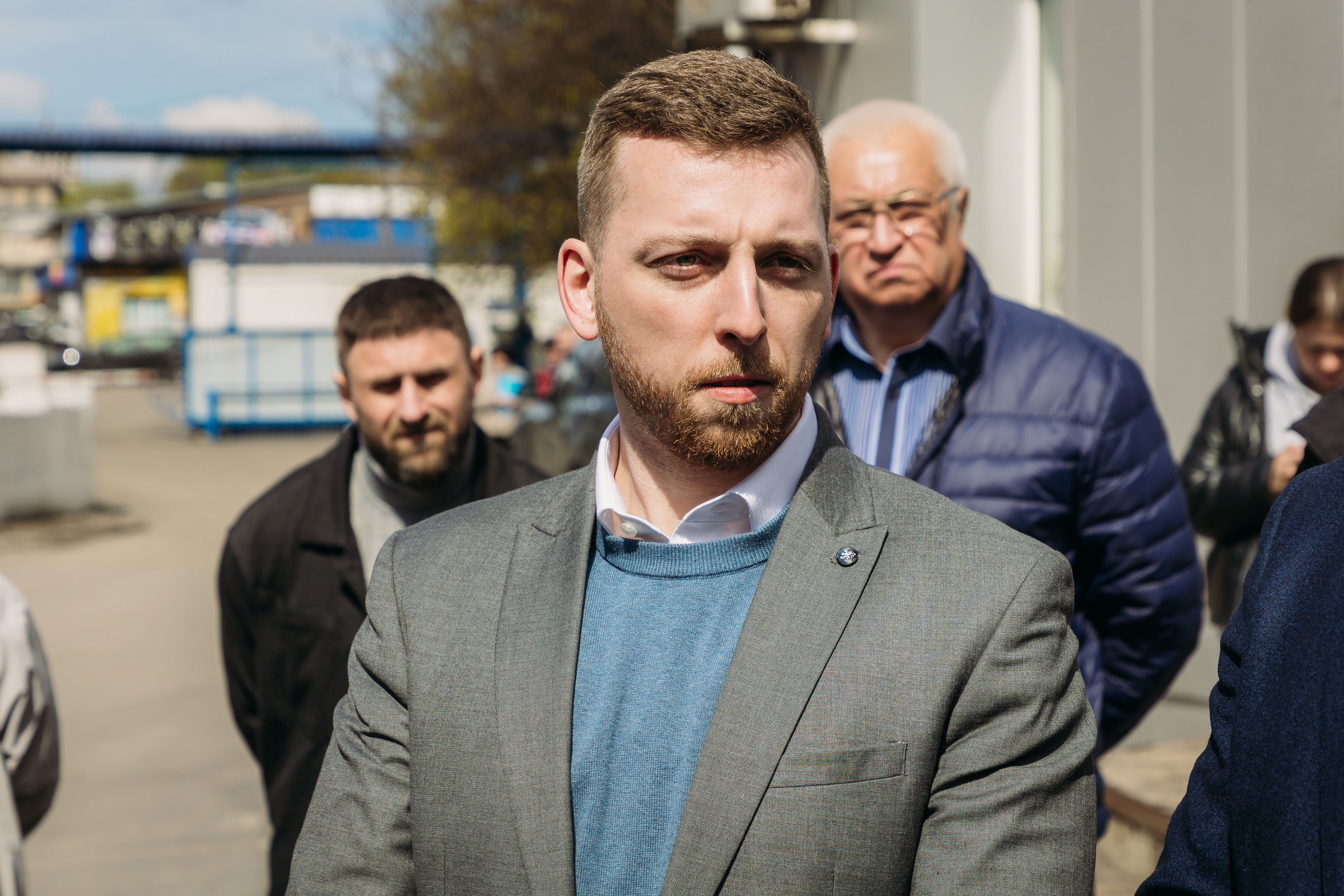 90a7867d-fb62-4ffa-9012-3623d6c6a64d