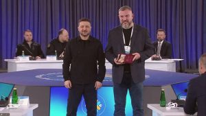 photo_5386608074543535128_y