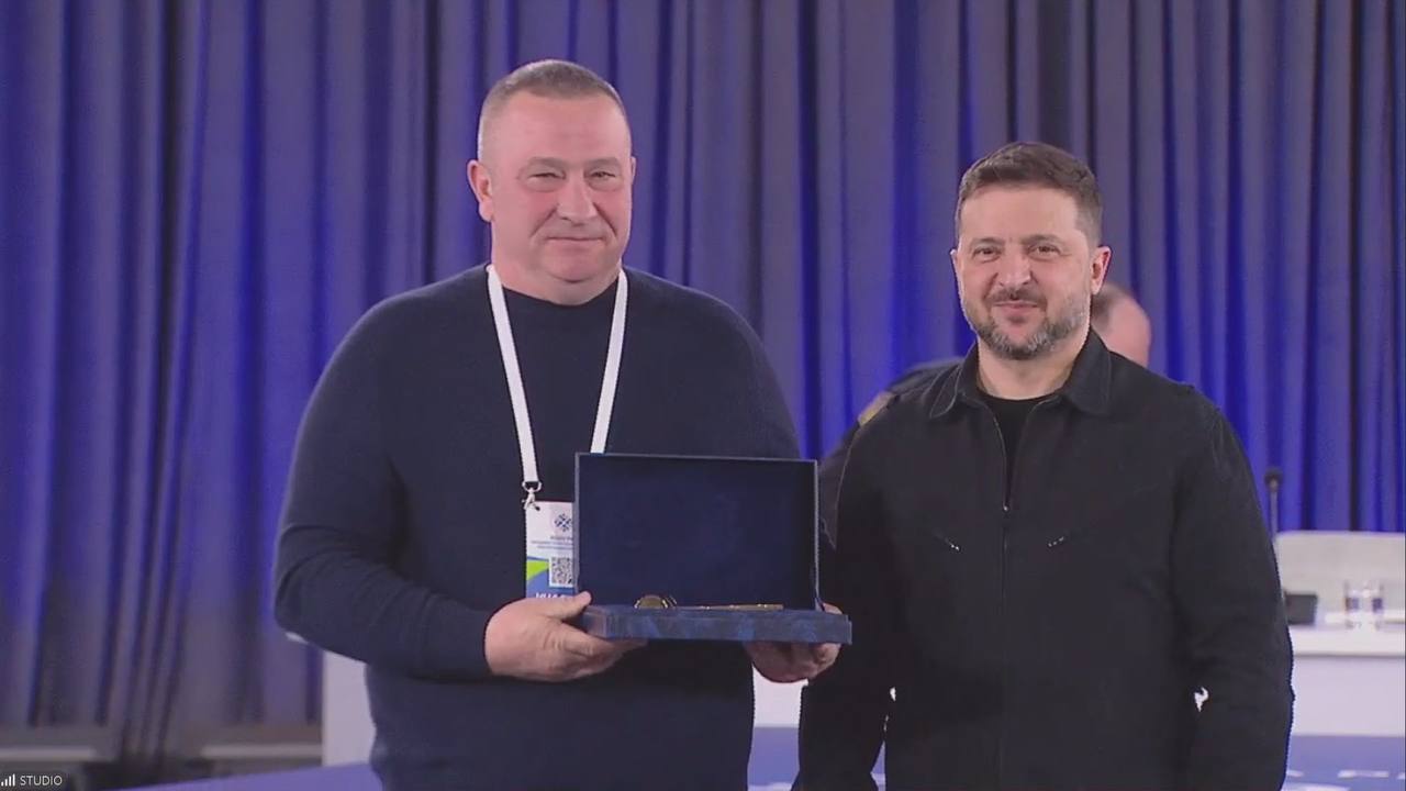 photo_5386608074543535129_y