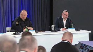 photo_5386608074543535190_y