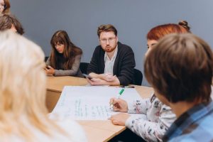98b0a560-bb2d-4038-b667-8f7fca56252a